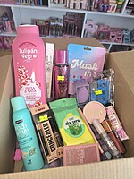 Nikii Beauty Box
